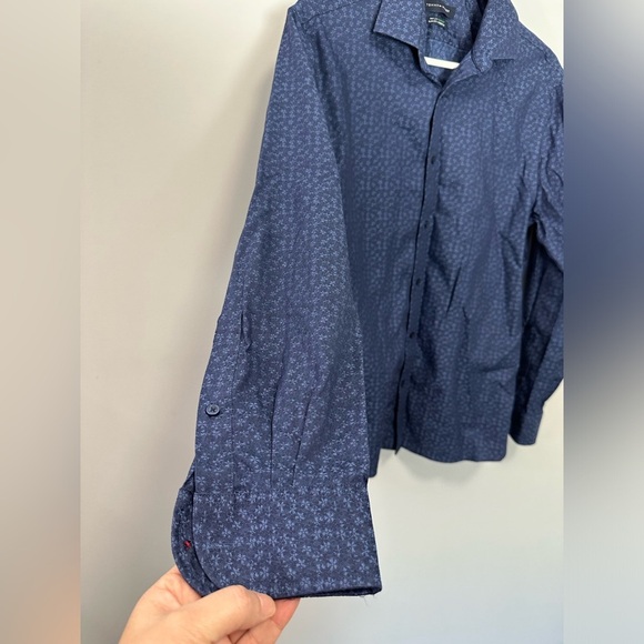 ✨ Tommy Hilfiger Men’s Button-Up Long Sleeve Shirt – Blue & White Dotted Floral✨ - Picture 11 of 12
